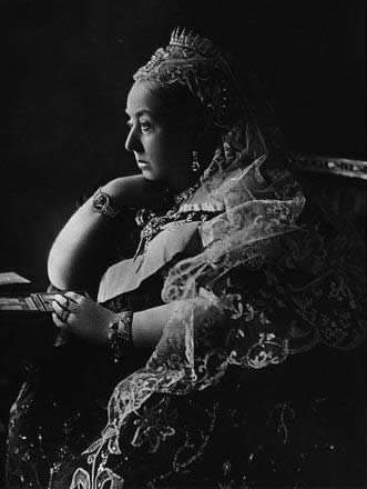 Official Diamond Jubilee portrait of Queen Victoria (ca. 1897). CORBIS-Hulton-Deutsch Collection